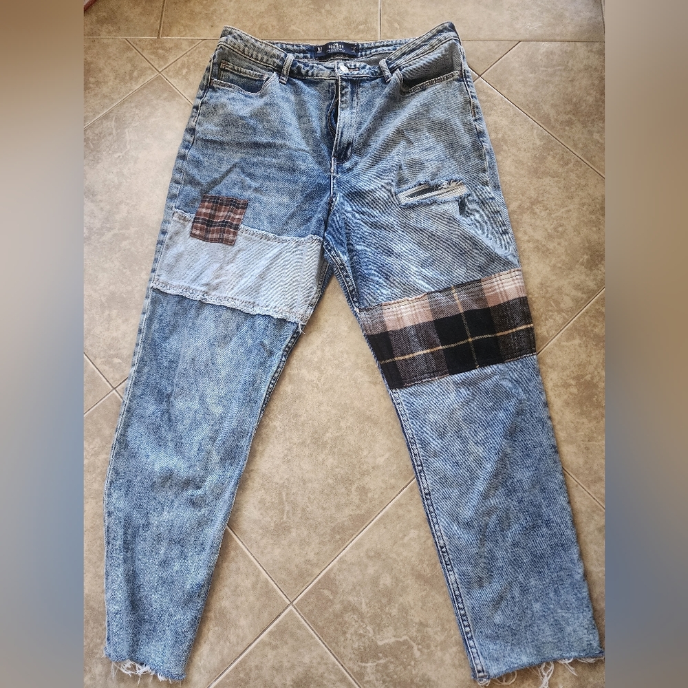 Ultra High Rise Mom Jeans